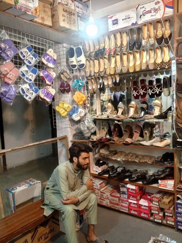 running shoes shop main market street 1