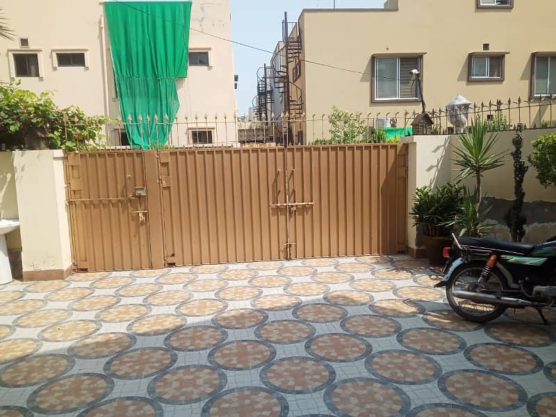 1 Kanal House Use Available For Sale 37