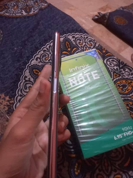 Infinix hot 10 pro 8/128 1