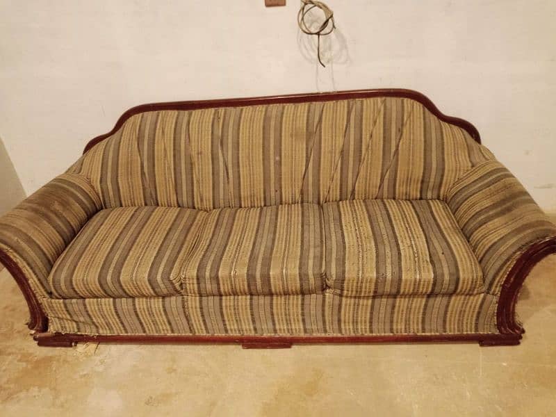 7 seater sofa available for sell 8