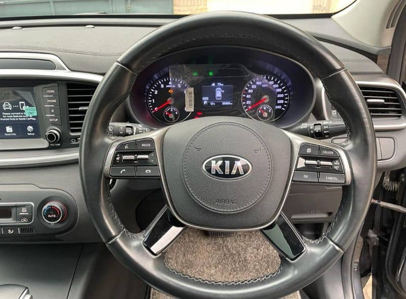 KIA Sorento 2.4 FWD 16