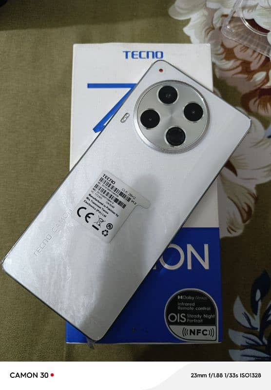 Tecno camon 30  12/256 complete box 0