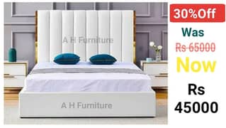 King Bed with side tables/03019225195