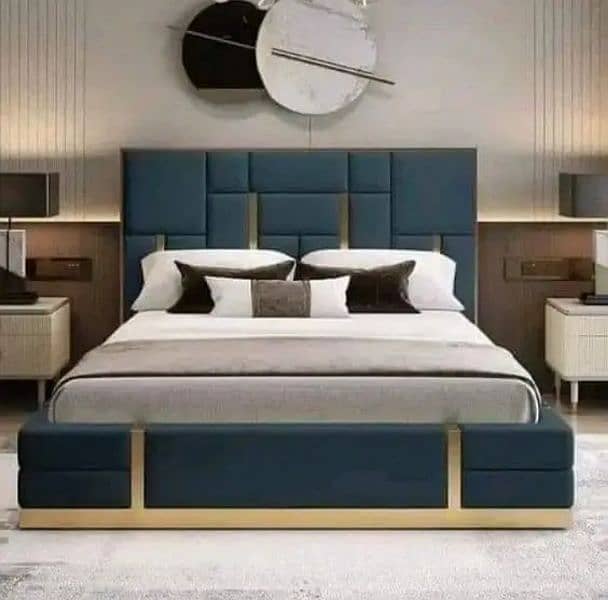 King Bed with side tables/03019225195 11