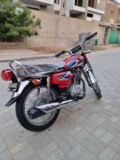 Honda CG125 Red. Excellent Condition 0