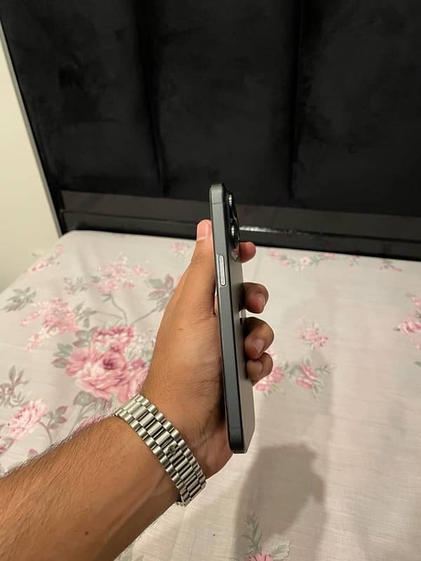 IPHONE 15 PRO MAX (NON PTA) 0