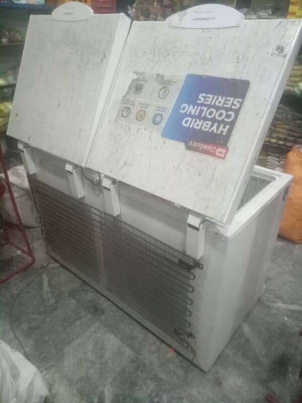 Dàwnlance freezer new condition 1