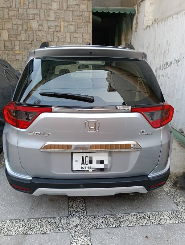 Honda BR-V 2017 urgent sale 1