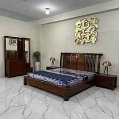 bed set / wooden bed set / brown bed / bedroom furniture