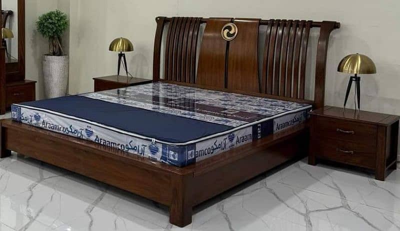 bed set / wooden bed set / brown bed / bedroom furniture 1