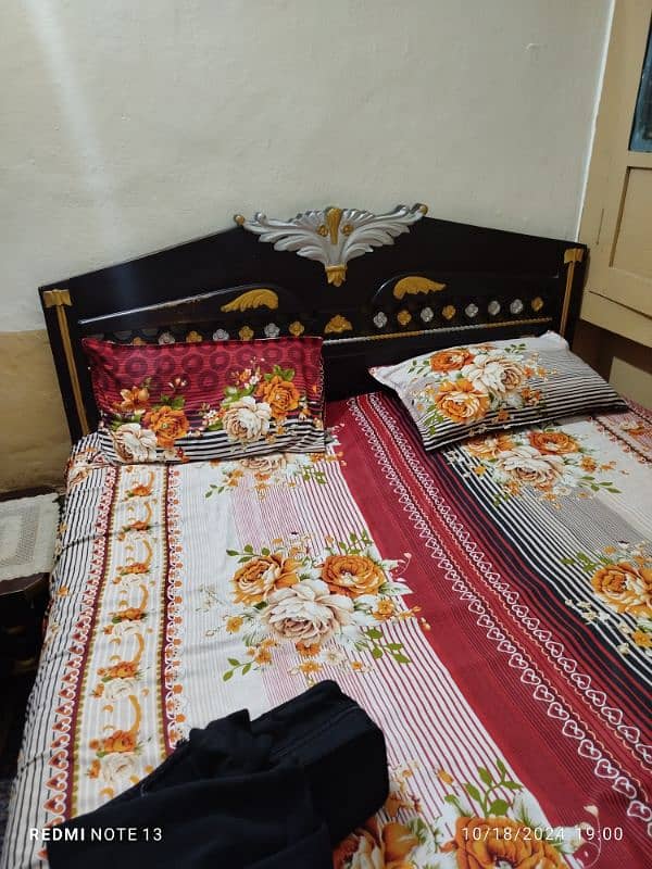 Full Size Bed For Sale in Good Condition 6