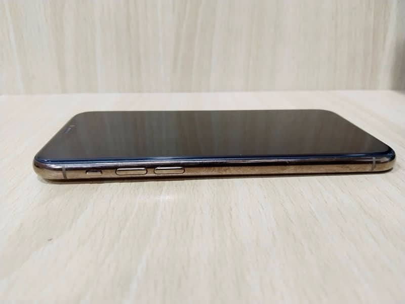 Iphone 11 Pro Factory Unlocked 100% ok 3