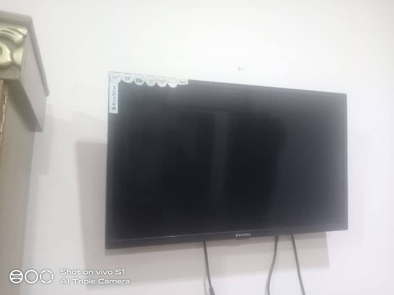 32 inch LCD for sale 4