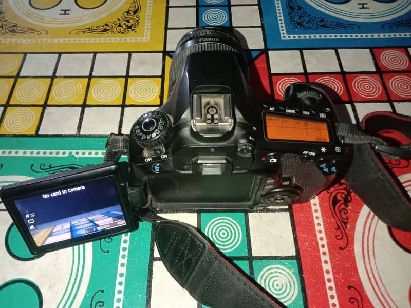 Urgent sale DSLR 60D 9