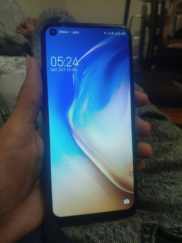 Tecno spark5pro 4/128gb 1