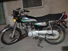 HONDA CG 125 . BLACK COLOUR (EURO ll)