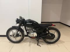 Suzuki GS150 SE - Cafe Racer