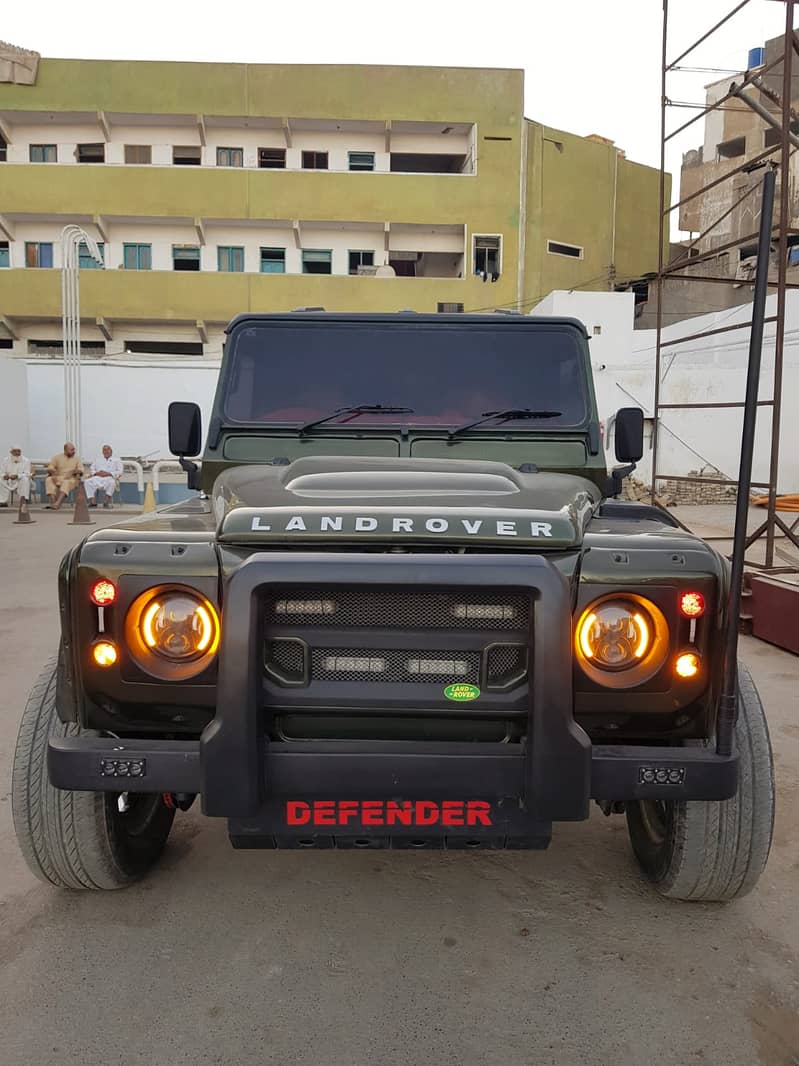 Land Rover Defender 2014 0