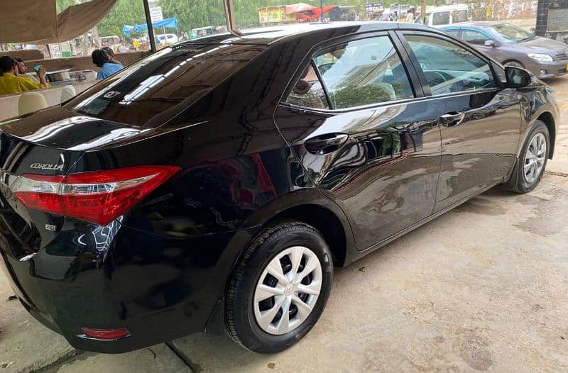 Toyota Corolla XLI Model 2016 Manual Transmission 6