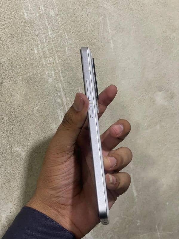 xiaomi poco f6 pro 12/512 Officially pta approved 0