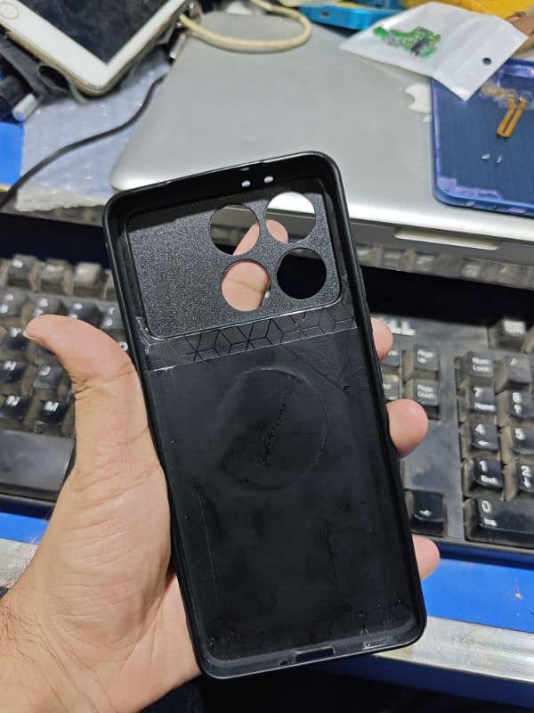 xiaomi poco f6 pro 12/512 Officially pta approved 6