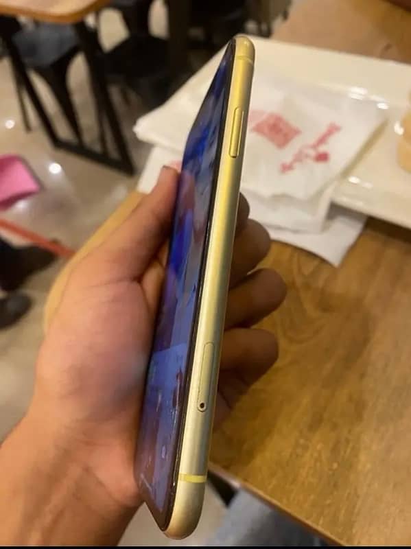 iPhone XR 64gb face ok 3