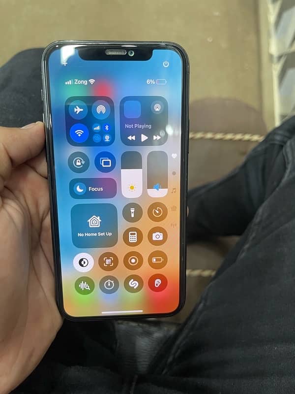 iphone 11 pro 256gb sim working 2years 6