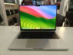 Apple MacBook Pro 13 2018 Core i7 Quad Core Processor - Laptops