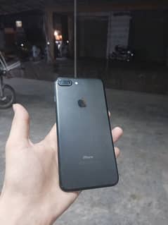 iphone 7 plus 32gb pta approved 10 by 9 canditon