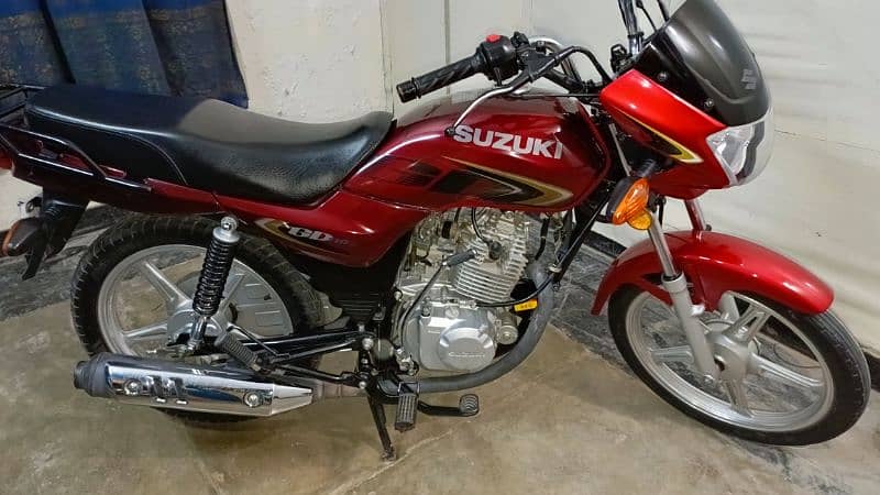 Suzuki GS 110 S Model 2023 1