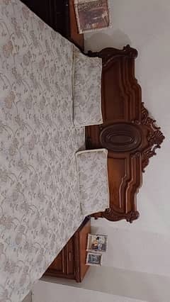 shasham wood bed set