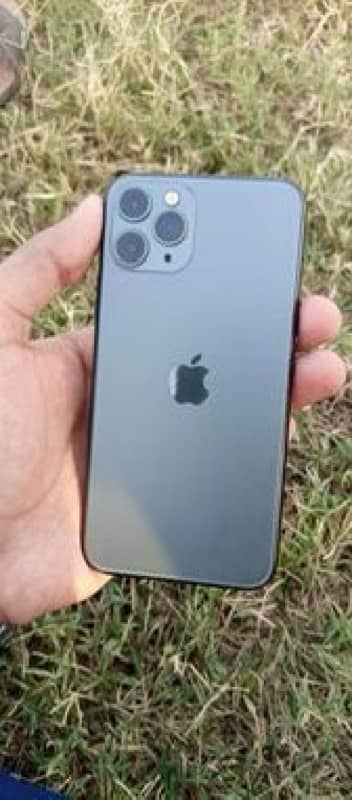 iPhone 11PRO 7