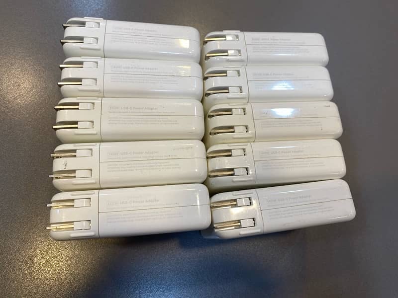 Apple Original Type-C to Megasafe 3 Cables and 140W adapters 11