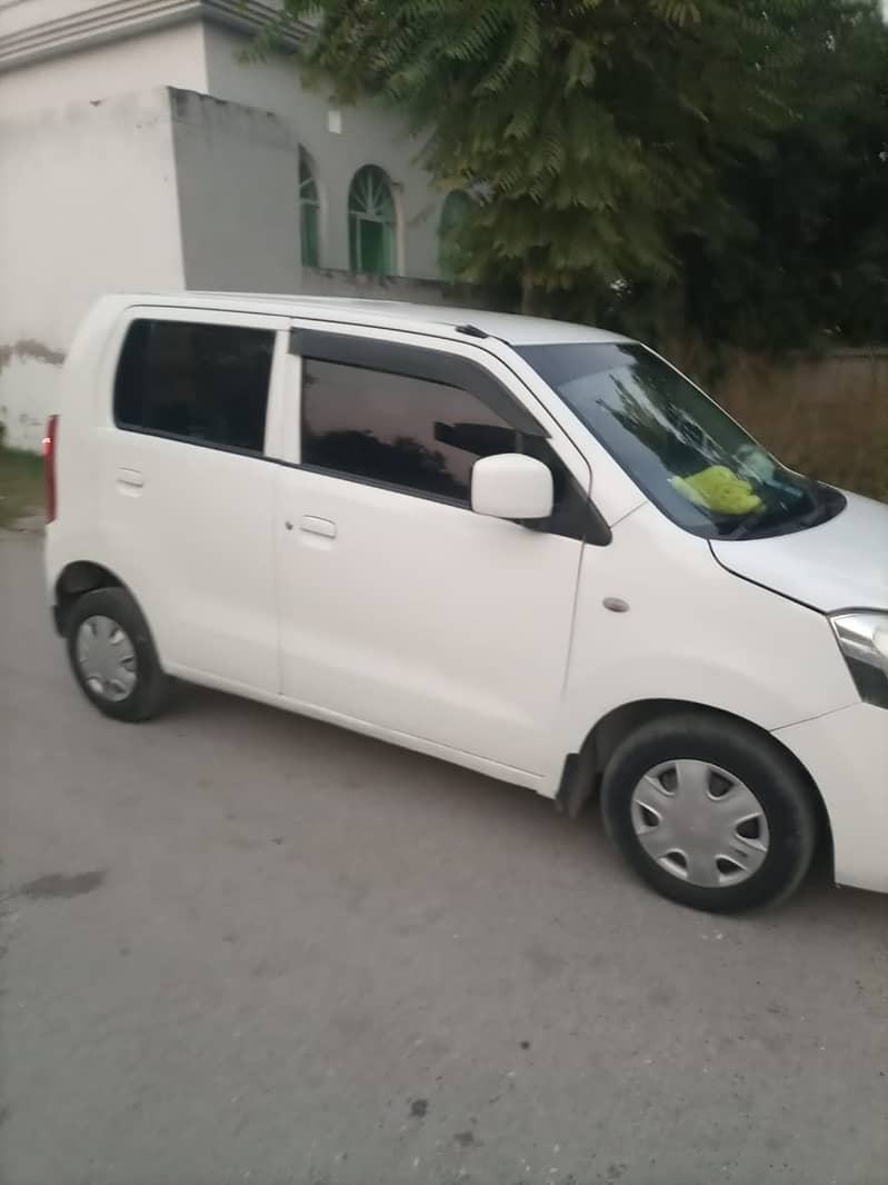 Suzuki Wagon R 2015 Used 17