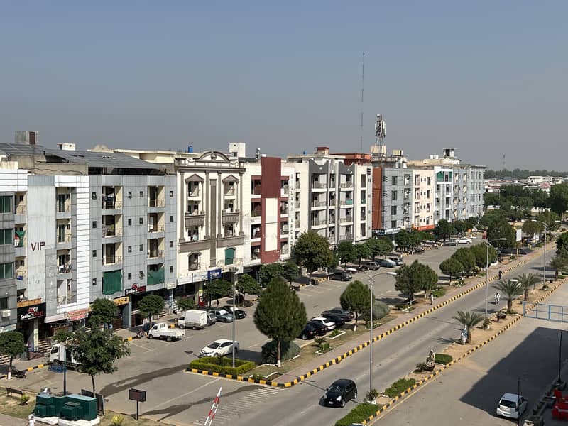 8 MARLA FULL HOUSE FOR SALE FAISAL TOWN F-18 ISLAMABAD INVESTER PRICE 7