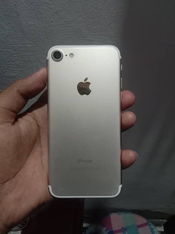 iPhone 7 lite gold colour 2