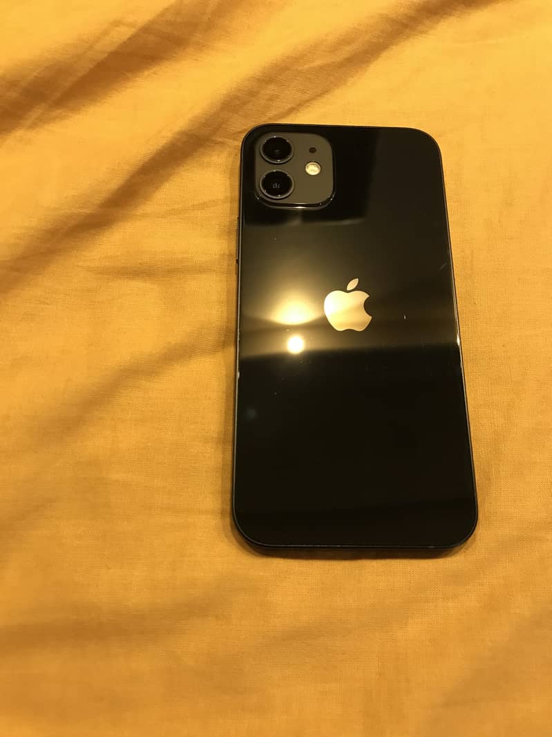 Iphone 12 factory unlock 64 gb 10/9.5 condition 6