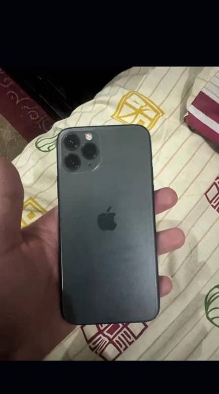 iphone 11 pro 4