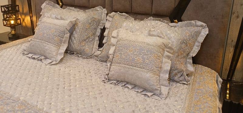 Bridal bedsheet in grey colour (6 pieces) 2