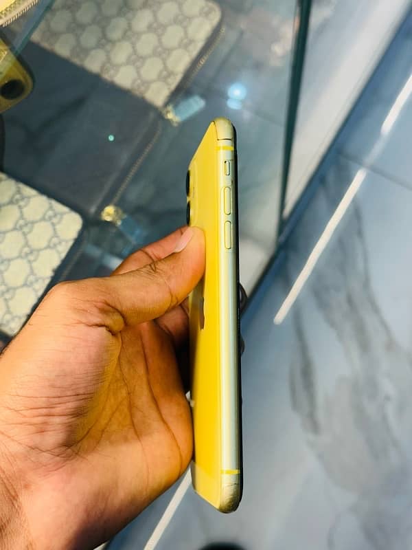 iphone 11 PTA Approved 4