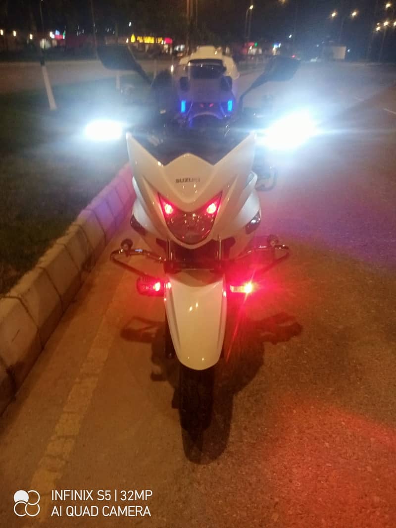 Suzuki Inazuma Aegis 250cc 2022 3