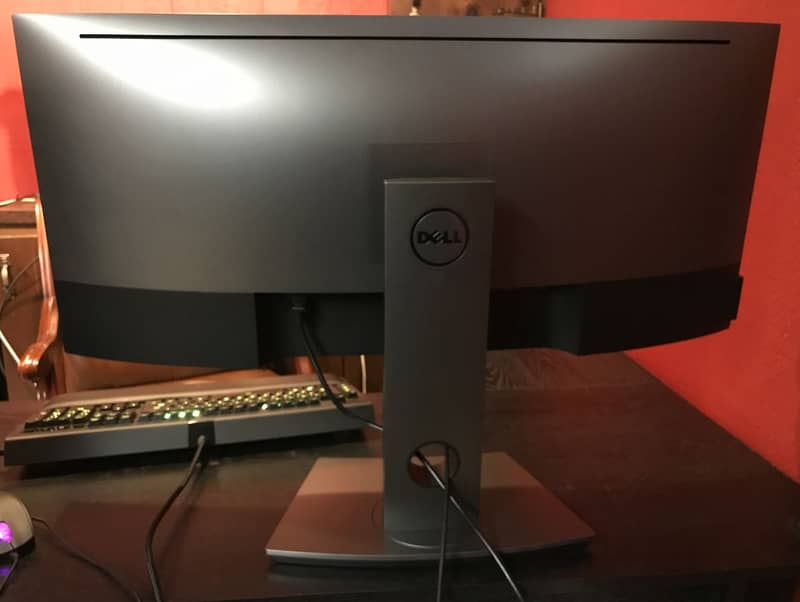 Dell 34inch 4K UHD IPS 10bits Ultra Wide Curved Gaming LED Monitor 4