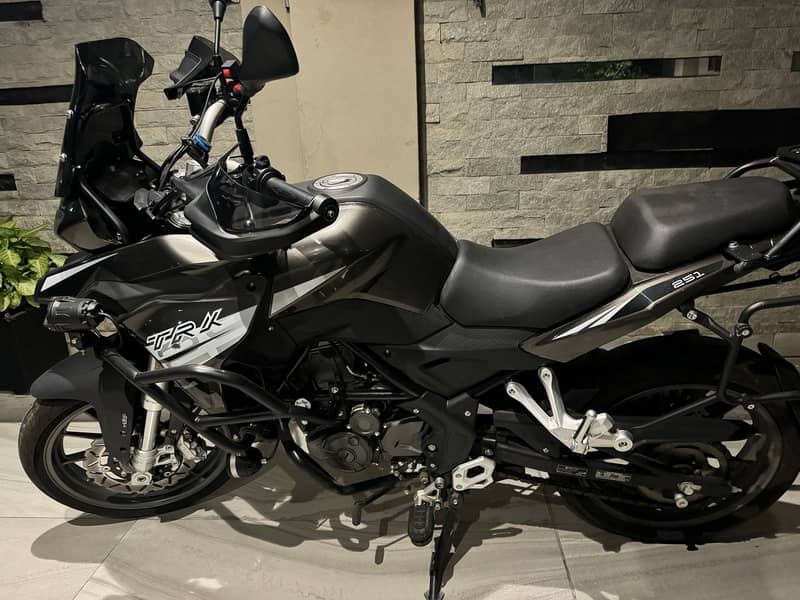 Benelli 251S 2024 For Sale | Benelli In Bikes | Brand New Bike 1