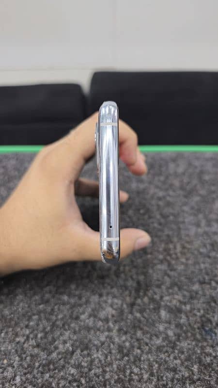 One Plus 9 Pro 8GB/128GB PTA Back Crack 5