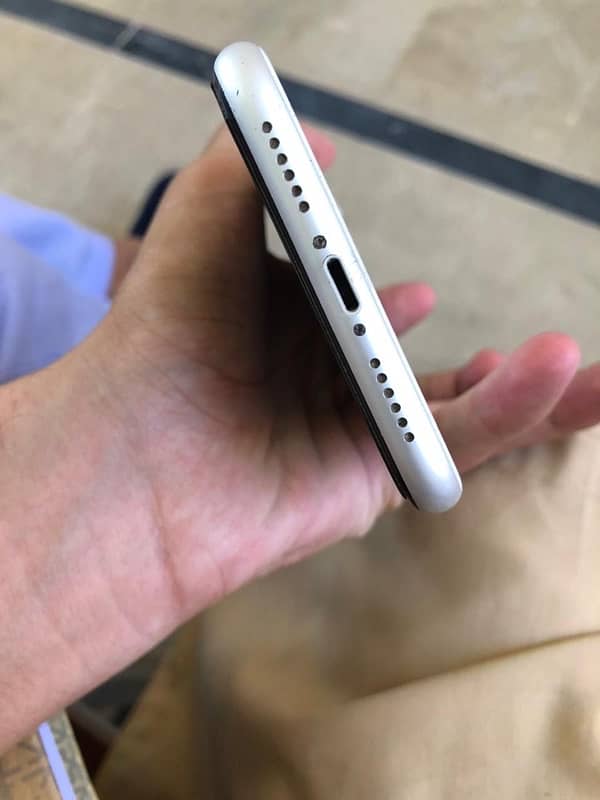 iphone xr 64 gb not pta 3