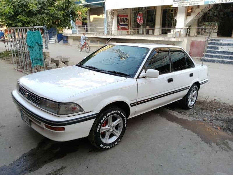 Toyaota Corolla 92,93 in Lush condition. . 1