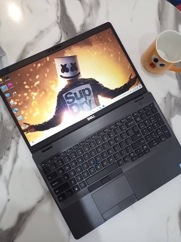 I7 Dell latitude 5500 | 8th Gen | 8/256 | UHD Graphics 1