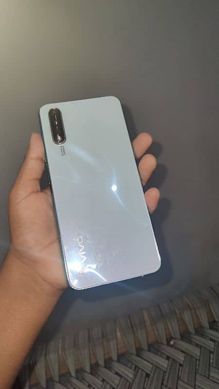 Vivo S1 0