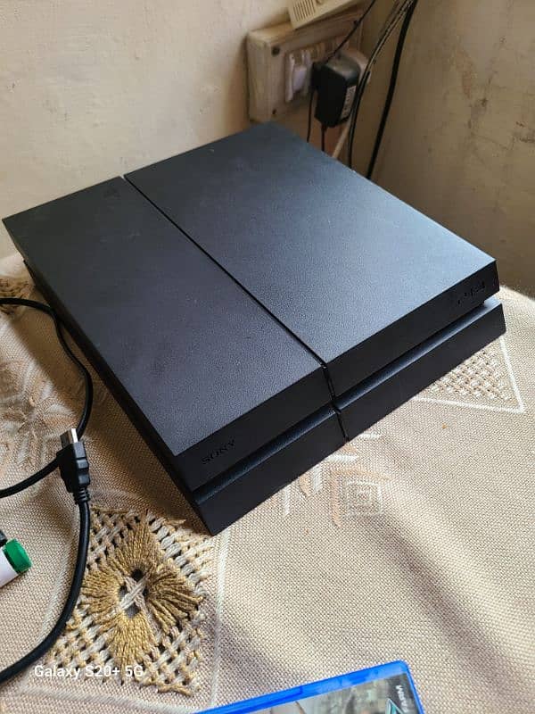 PS4 1tb sealed 1200 series 1