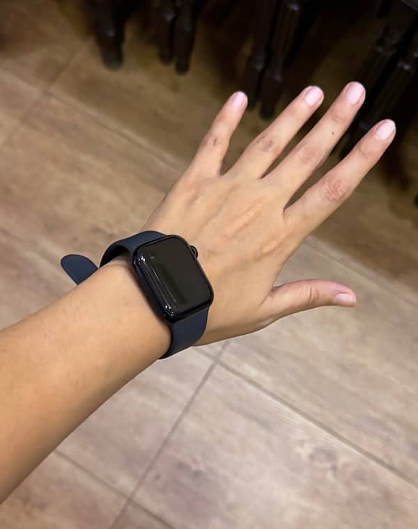 Apple Watch Series 7 41 mm 1